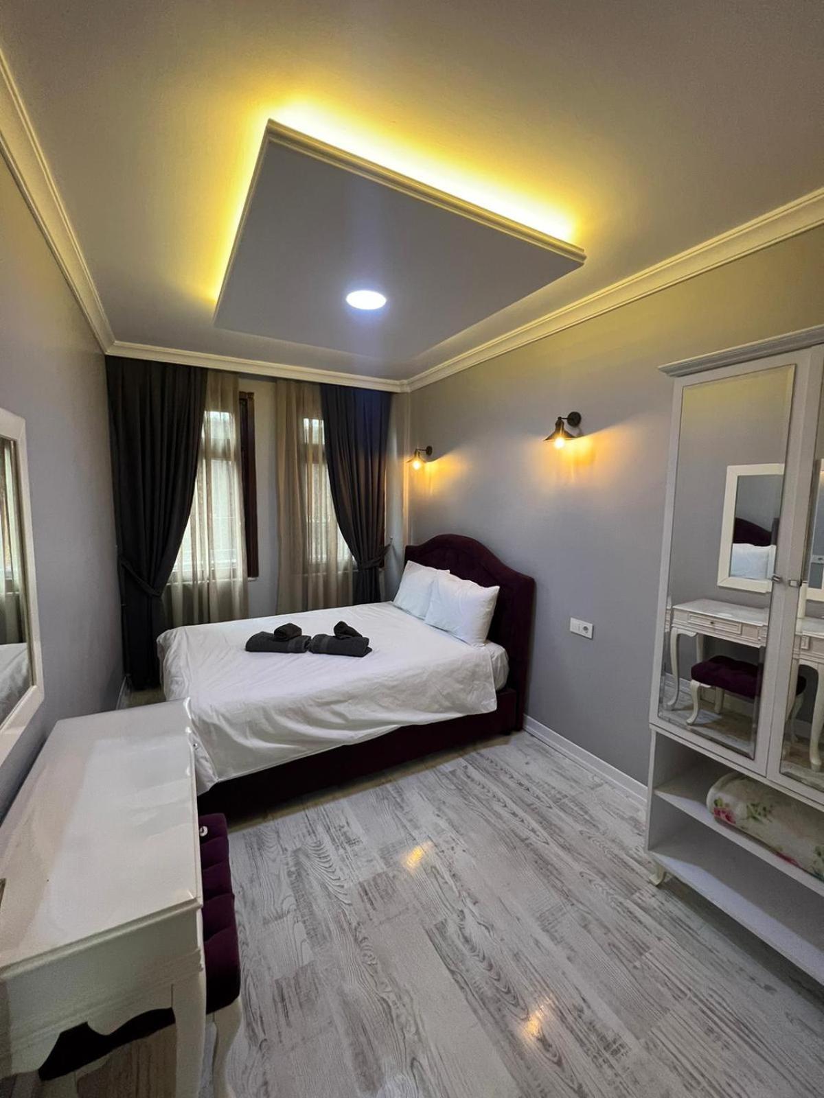 Taksim Cmlm Suit Istanbul Exterior photo